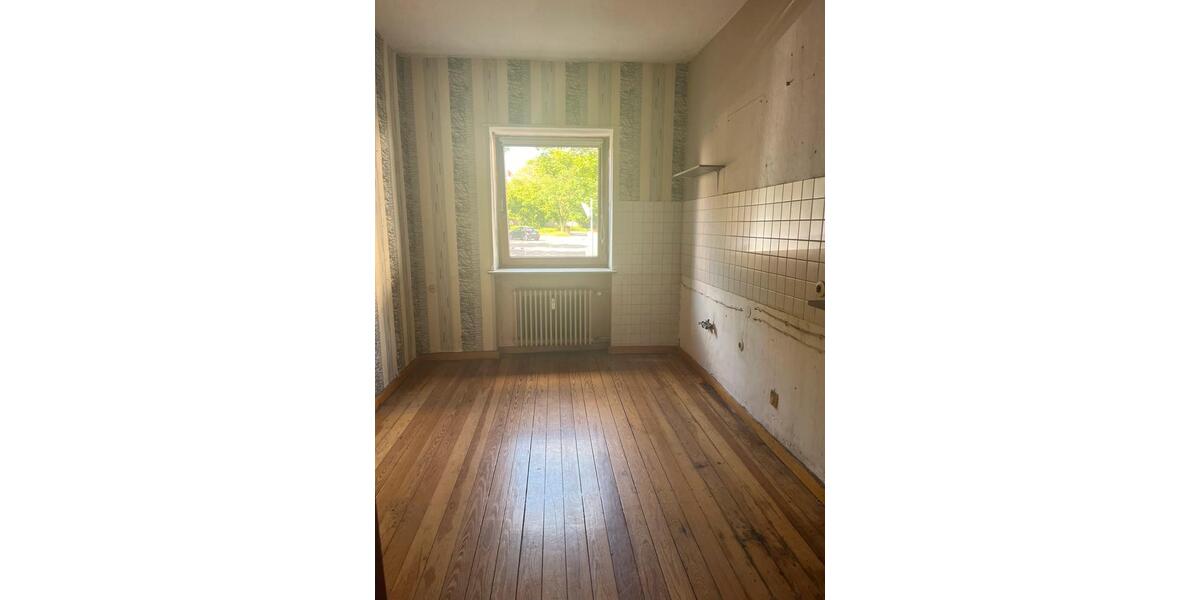 Einfamilienhaus Völklingen - 17 Zimmer, 320 m&sup2;, 365.000&euro; | Angebot:25655087