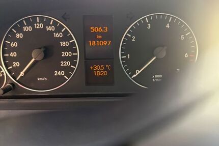 Mercedes-Benz A 160 181.000 km 4.000 &euro; Saarbrücken 66130