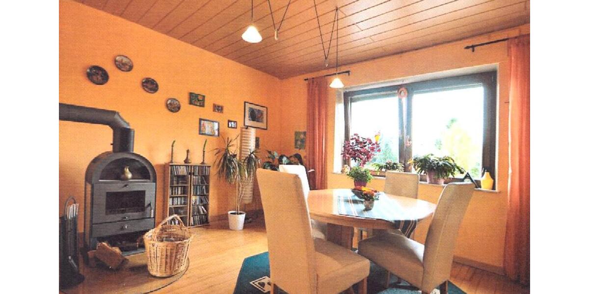 Mehrfamilienhaus, Wohnhaus Überherrn - 6 Zimmer, 166 m&sup2;, 355.000&euro; | Angebot:26688475