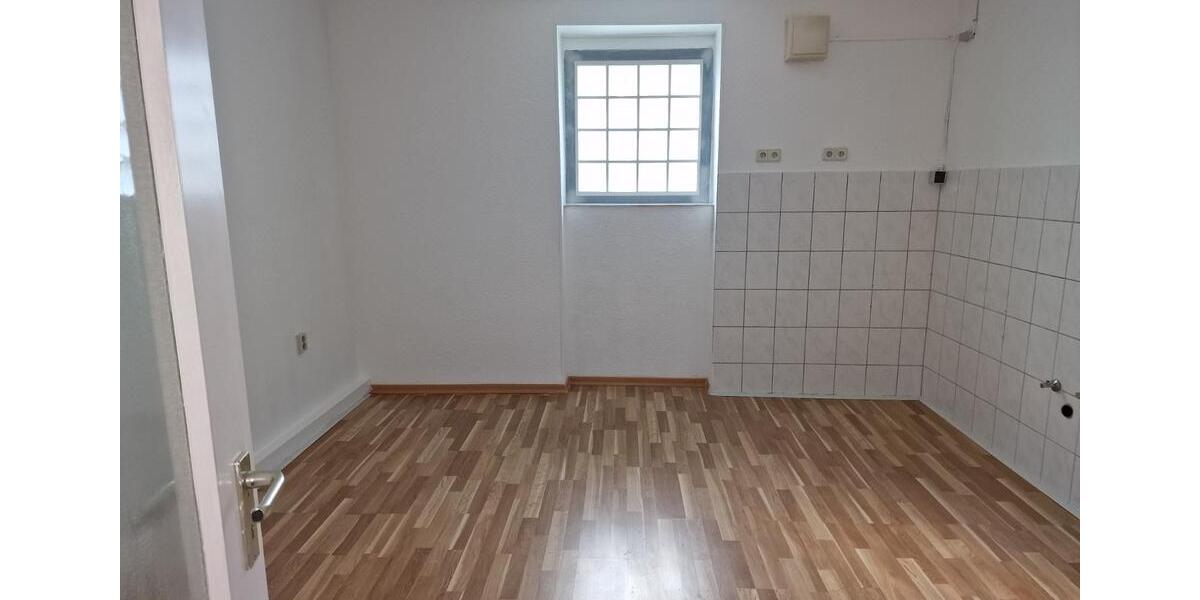 Etagenwohnung Hornbach - 3 Zimmer, 83 m&sup2;, 420&euro; | Angebot:25353599
