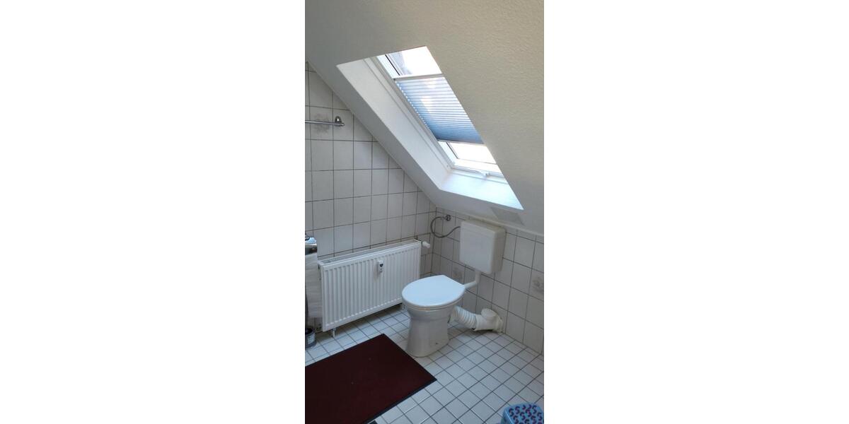 Dachgeschoßwohnung Sankt Ingbert - 1 Zimmer, 27 m&sup2;, 320&euro; | Angebot:26705235