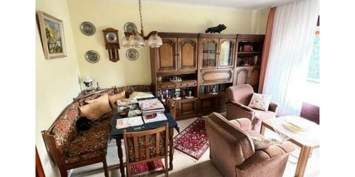 Reihenhaus Völklingen - 10 Zimmer, 196 m&sup2;, 251.000&euro; | Angebot:25394744