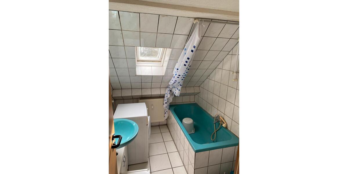 Dachgeschoßwohnung Schmelz - 2 Zimmer, 50 m&sup2;, 650&euro; | Angebot:26131357
