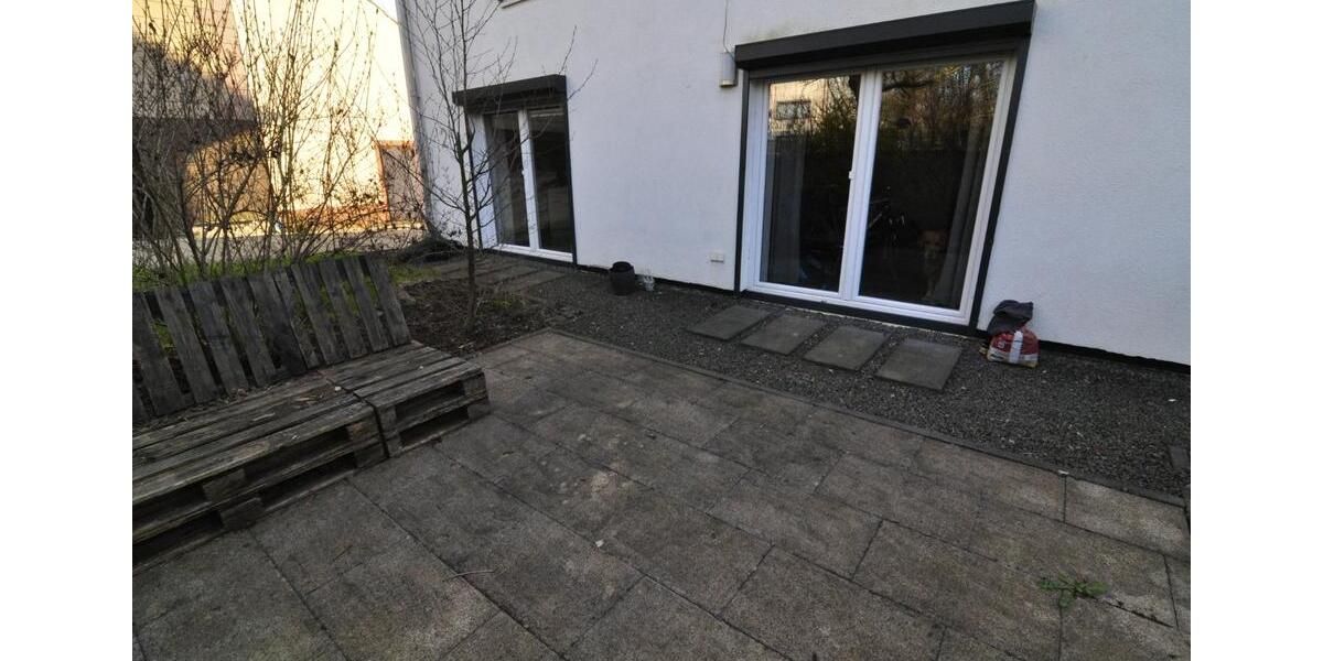 Erdgeschoßwohnung Illingen - 3 Zimmer, 90 m&sup2;, 660&euro; | Angebot:25923722