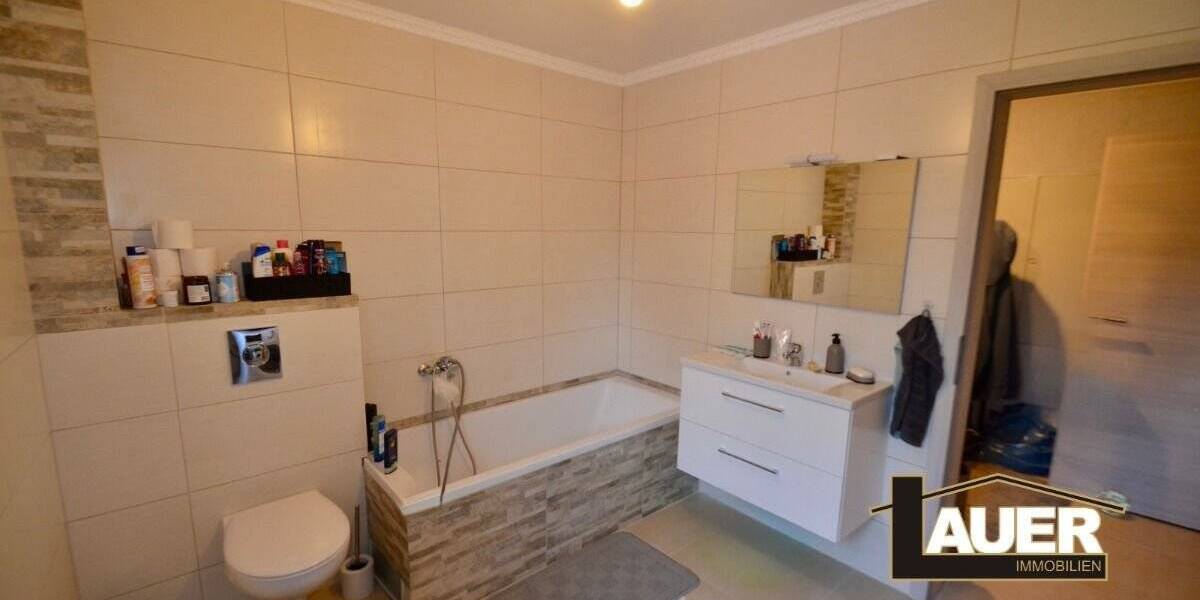 Einfamilienhaus Wadgassen Differten - 5 Zimmer, 137 m&sup2;, 200.000&euro; | Angebot:25666079