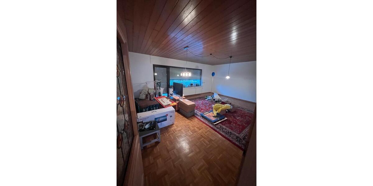 Einfamilienhaus Heusweiler - 5 Zimmer, 130 m&sup2;, 1.250&euro; | Angebot:25803317