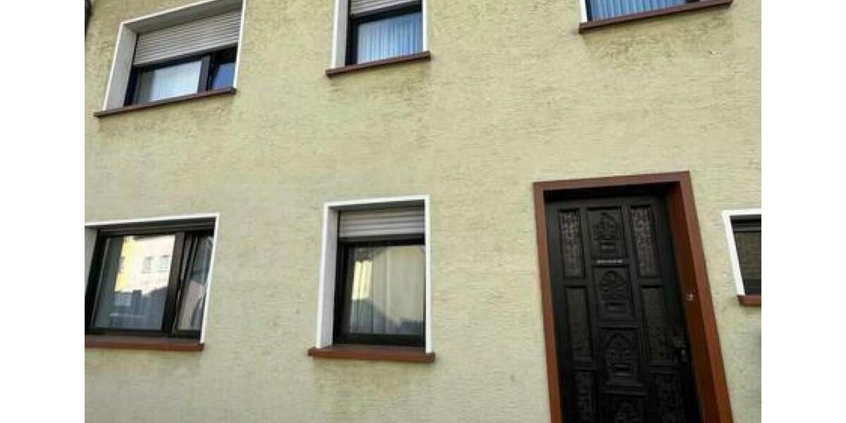 Reihenhaus Völklingen - 10 Zimmer, 196 m&sup2;, 251.000&euro; | Angebot:25394744