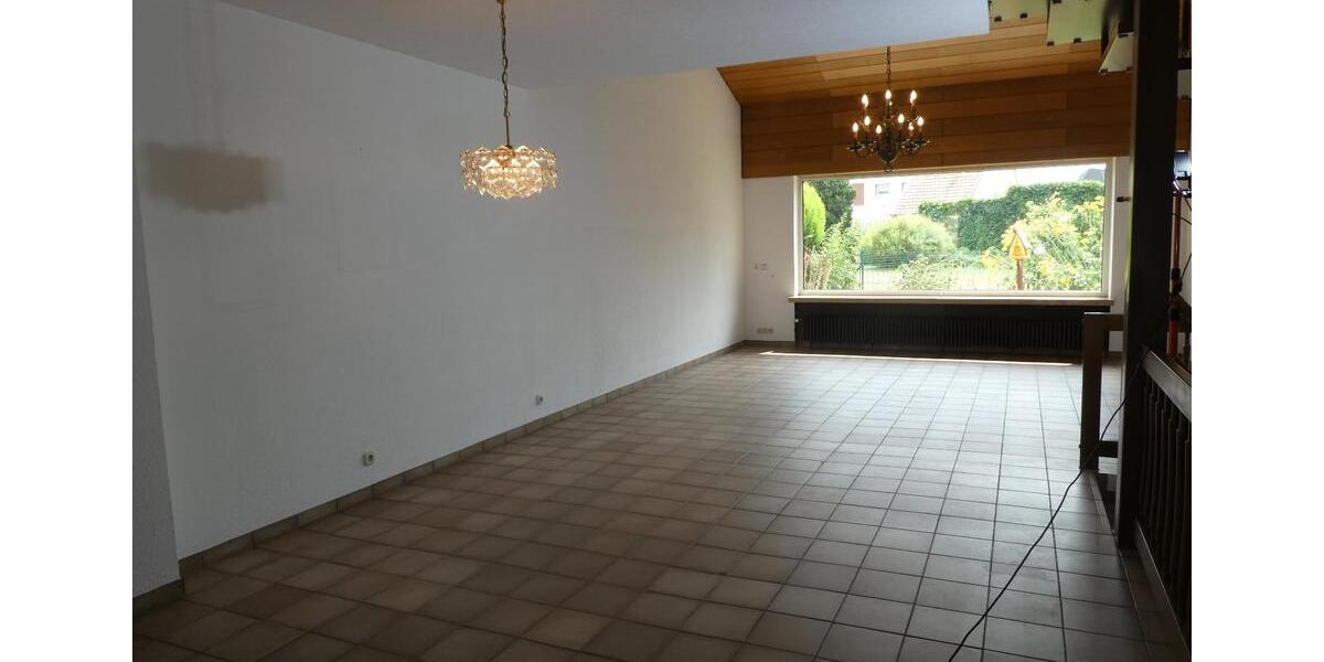 Reihenhaus Saarbrücken Brebach-Fechingen - 6 Zimmer, 195 m&sup2;, 349.000&euro; | Angebot:27166522