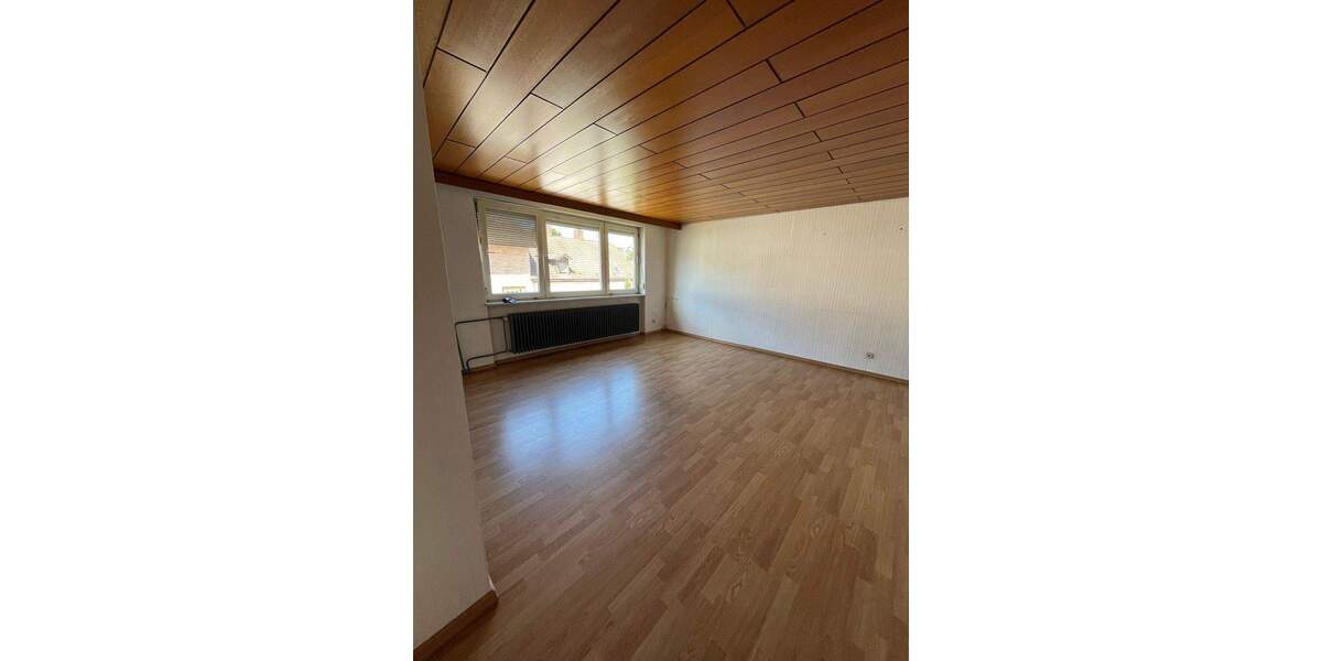 Einfamilienhaus Spiesen-Elversberg Elversberg - 7 Zimmer, 150 m&sup2;, 140.000&euro; | Angebot:25877225