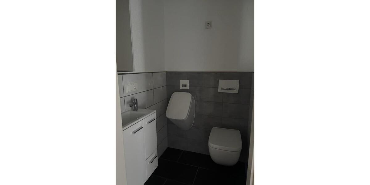 Etagenwohnung Saarbrücken Malstatt - 3 Zimmer, 95 m&sup2;, 1.000&euro; | Angebot:25933882