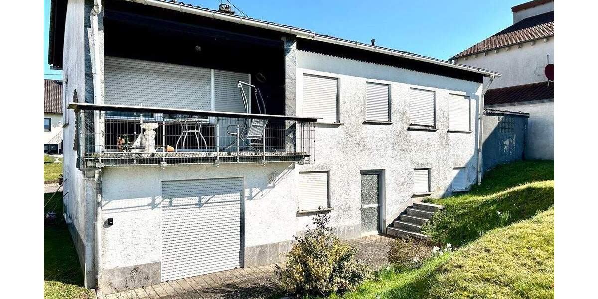 Mehrfamilienhaus, Wohnhaus Illingen Hüttigweiler - 4 Zimmer, 110 m&sup2;, 205.000&euro; | Angebot:25801938