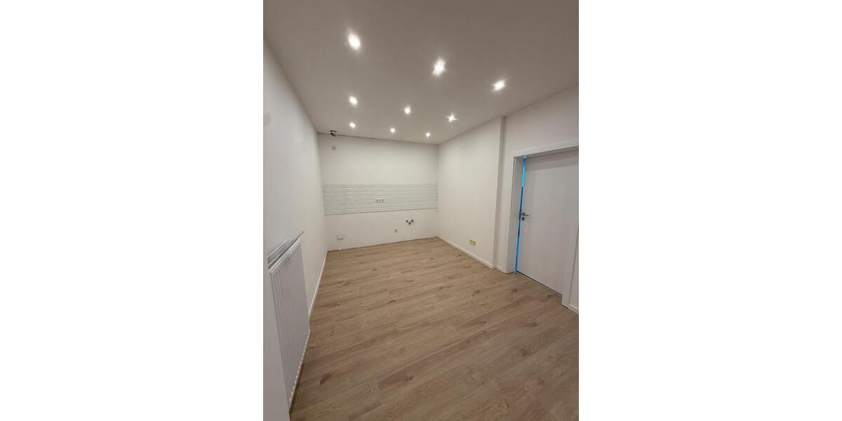 Dachgeschoßwohnung Saarbrücken Eschberg - 2 Zimmer, 60 m&sup2;, 690&euro; | Angebot:26625499