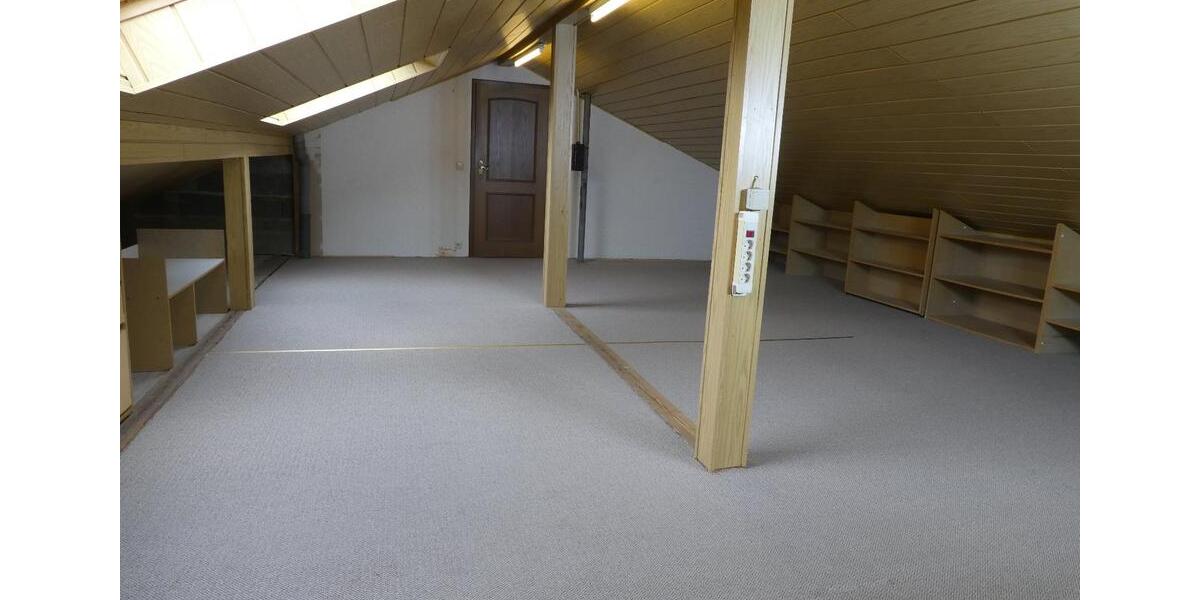 Reihenhaus Saarbrücken Brebach-Fechingen - 6 Zimmer, 195 m&sup2;, 349.000&euro; | Angebot:27166522