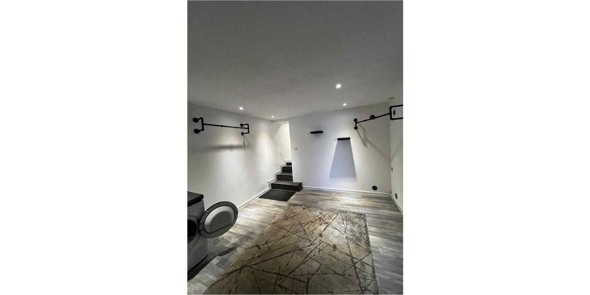 Reihenhaus Quierschied - 6 Zimmer, 140 m&sup2;, 165.000&euro; | Angebot:25253747