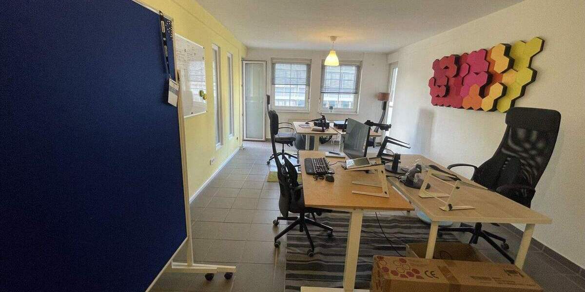 Gewerbeobjekt Saarlouis - 3 Zimmer, 110 m&sup2;, 550&euro; | Angebot:25698742