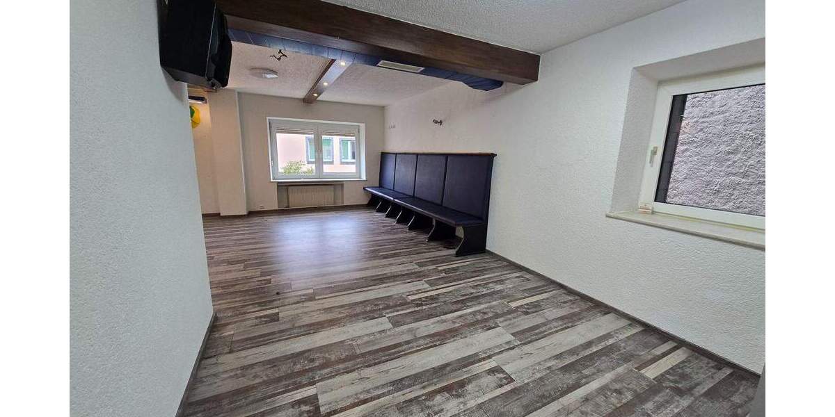 Einfamilienhaus Tholey Hasborn-Dautweiler - 8 Zimmer, 180 m&sup2;, 165.000&euro; | Angebot:25739283