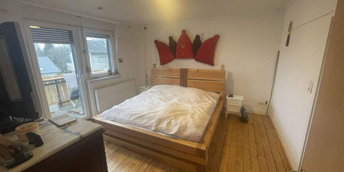 Einfamilienhaus Saarbrücken / Dudweiler Dudweiler - 8 Zimmer, 160 m&sup2;, 249.000&euro; | Angebot:25772718