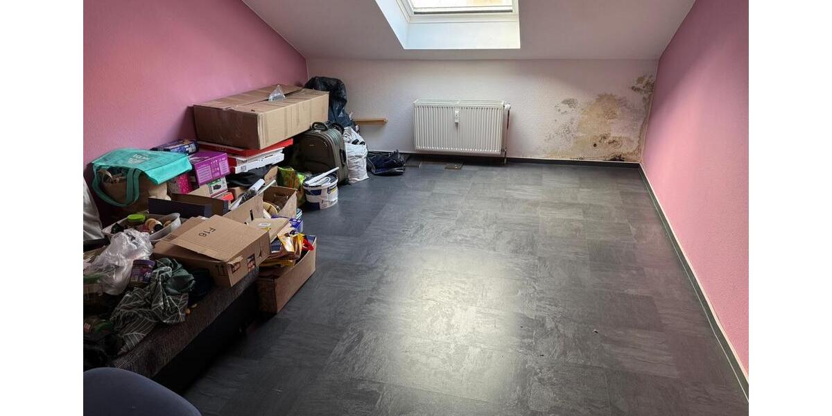 Dachgeschoßwohnung Bous - 5 Zimmer, 165 m&sup2;, 900&euro; | Angebot:25025158