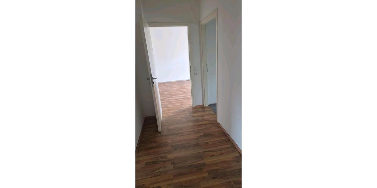 Dachgeschoßwohnung Völklingen - 3 Zimmer, 50 m&sup2;, 475&euro; | Angebot:25895212