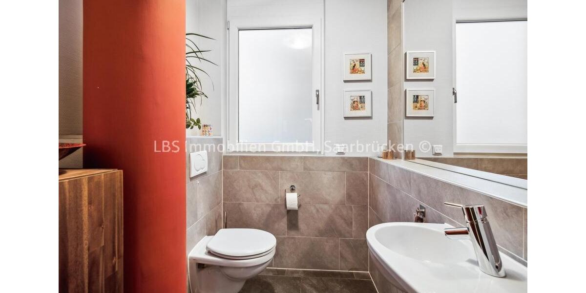 Einfamilienhaus Saarlouis - 4 Zimmer, 245 m&sup2;, 2.450&euro; | Angebot:20985273