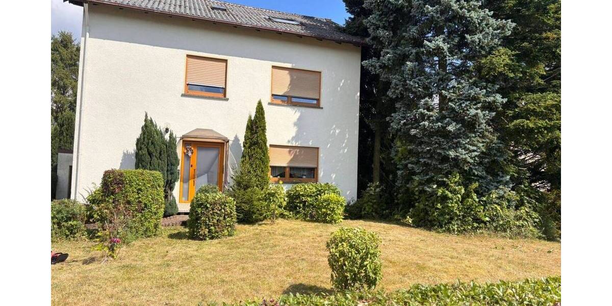 Mehrfamilienhaus, Wohnhaus Schiffweiler Landsweiler - 8 Zimmer, 155 m&sup2;, 300.000&euro; | Angebot:25663150