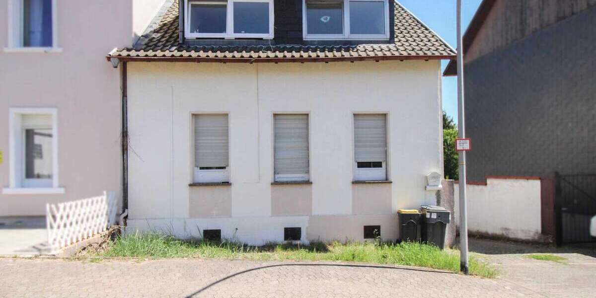 Einfamilienhaus Saarbrücken West - 7 Zimmer, 148 m&sup2;, 230.000&euro; | Angebot:26730170