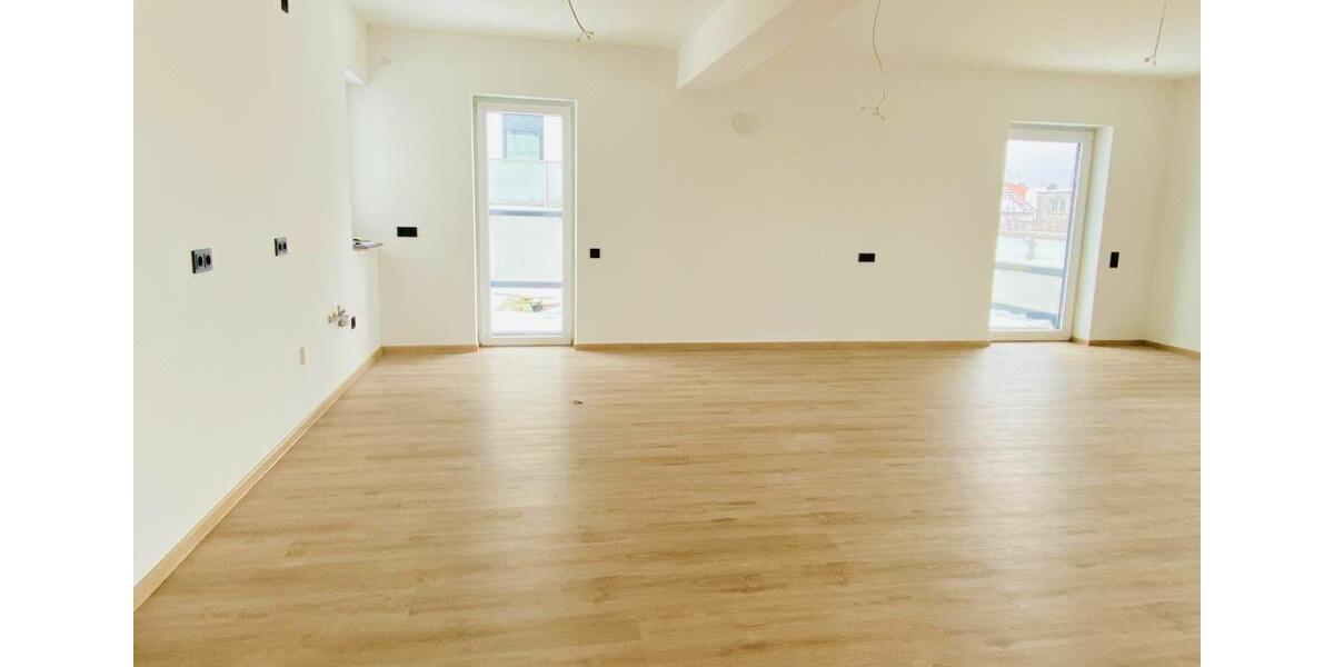 Erdgeschoßwohnung Sankt Ingbert - 2 Zimmer, 121 m&sup2;, 1.500&euro; | Angebot:24536302