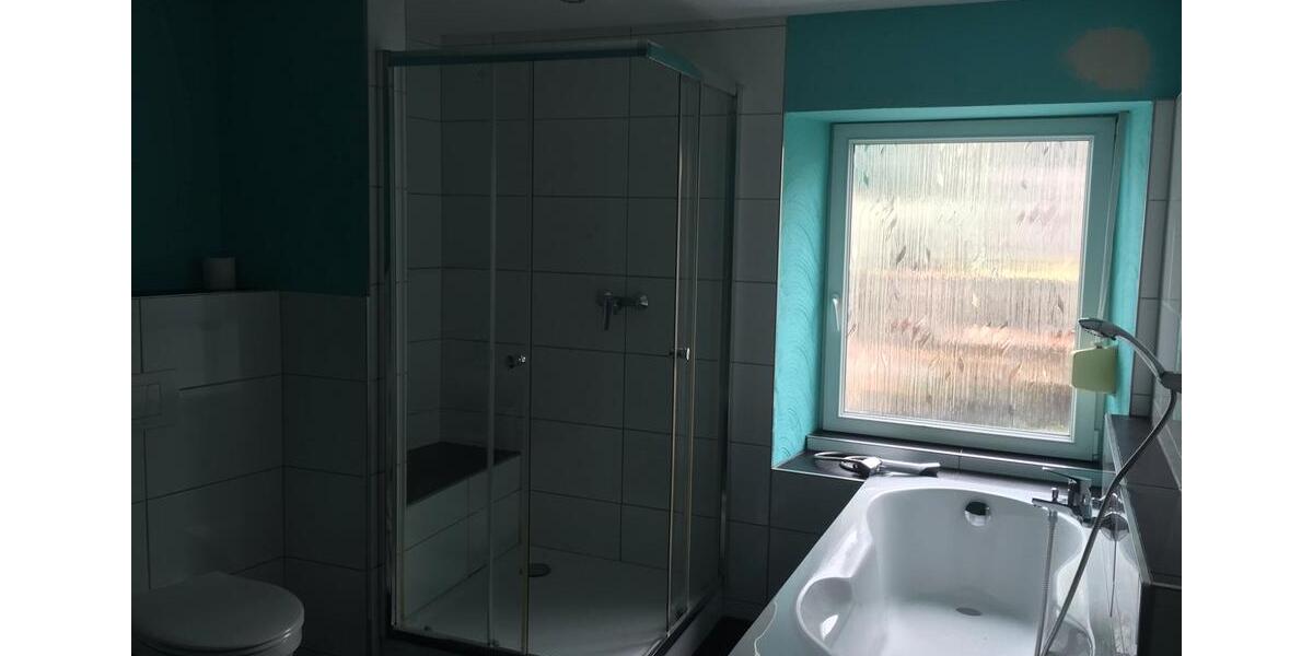 Reihenhaus Saarbrücken Brebach-Fechingen - 5 Zimmer, 150 m&sup2;, 800&euro; | Angebot:26670342