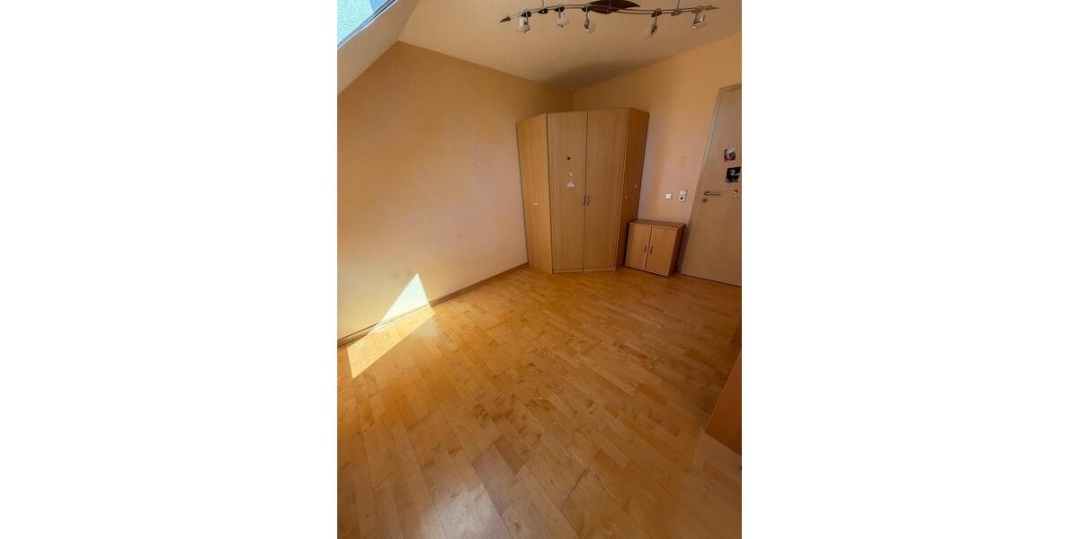 Doppelhaushälfte Schmelz - 8 Zimmer, 287 m&sup2;, 425.000&euro; | Angebot:27010139
