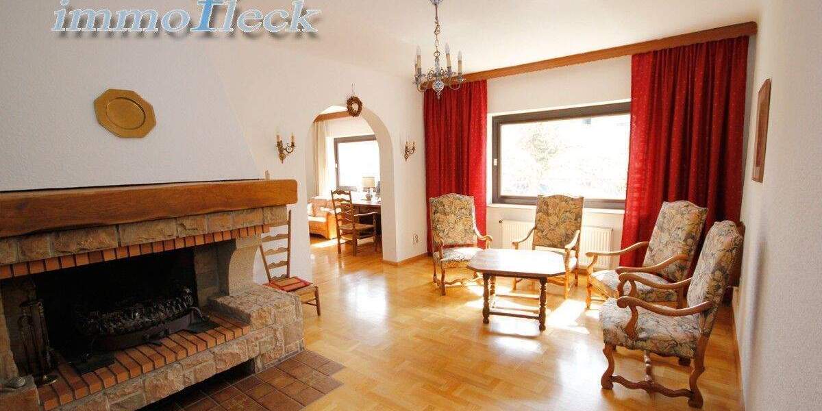 Doppelhaushälfte Bexbach - 9 Zimmer, 213 m&sup2;, 298.000&euro; | Angebot:25769303