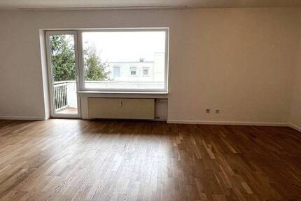 Wohnung Saarbrücken St Johann - 2 Zimmer, 75 m&sup2;, 700&euro; | Angebot:25959145
