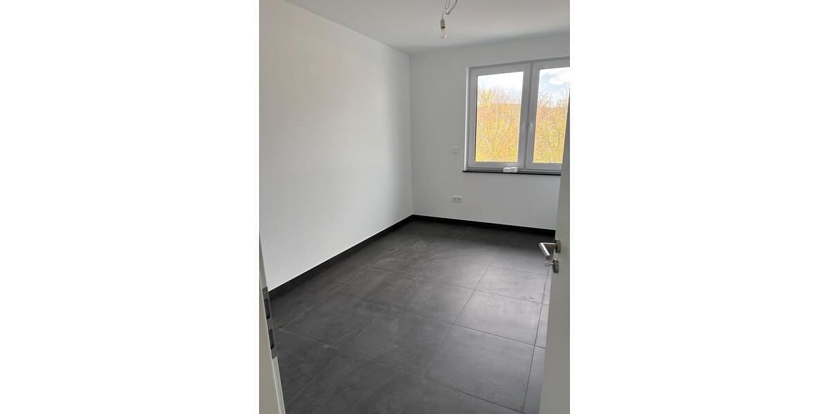 Etagenwohnung Völklingen - 2 Zimmer, 55 m&sup2;, 685&euro; | Angebot:25844495