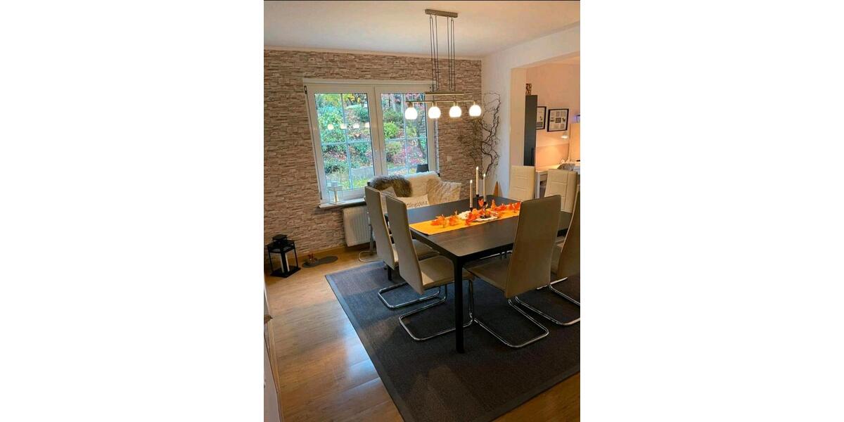 Reihenhaus Homburg - 4 Zimmer, 107 m&sup2;, 350.000&euro; | Angebot:25220566