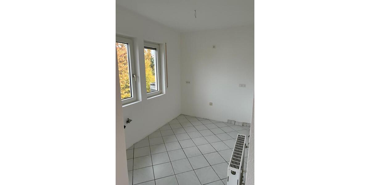 Etagenwohnung Schiffweiler - 3 Zimmer, 60 m&sup2;, 525&euro; | Angebot:25103297