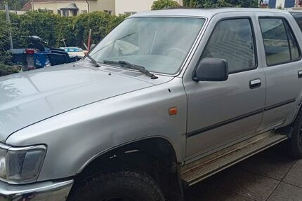 Toyota Hilux 180.000 km 5.500 &euro; Beckingen 66701