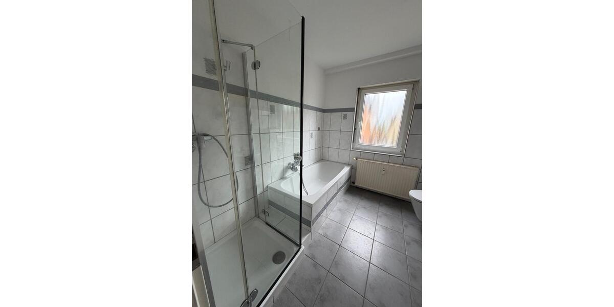 Erdgeschoßwohnung Heusweiler - 4 Zimmer, 98 m&sup2;, 800&euro; | Angebot:26558302