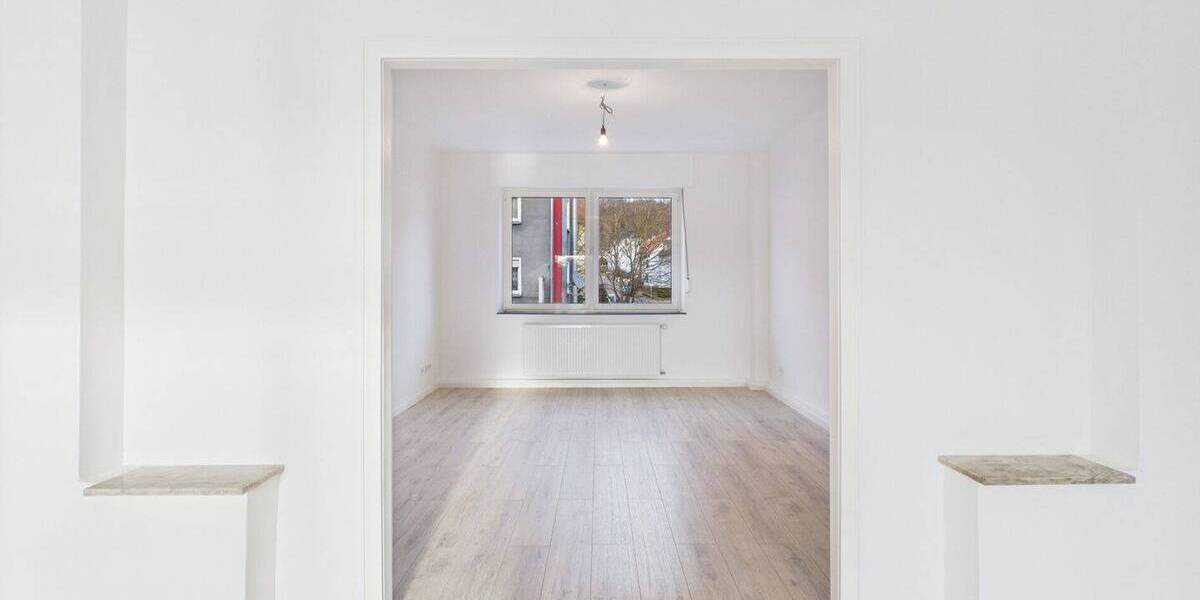 Etagenwohnung Saarbrücken Brebach-Fechingen - 3 Zimmer, 98 m&sup2;, 1.000&euro; | Angebot:26343532