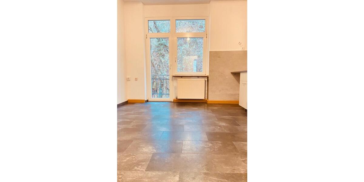 Hochparterre Saarbrücken Neue Bremm - 3 Zimmer, 80 m&sup2;, 750&euro; | Angebot:26621805