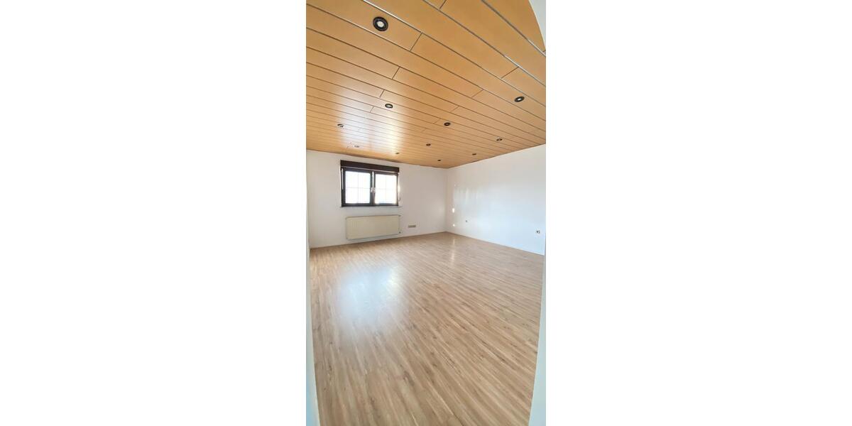 Etagenwohnung Püttlingen - 3 Zimmer, 95 m&sup2;, 630&euro; | Angebot:25834090