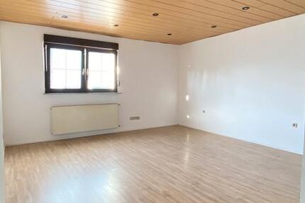 Wohnung Püttlingen - 3 Zimmer, 95 m&sup2;, 630&euro; | Angebot:25834090