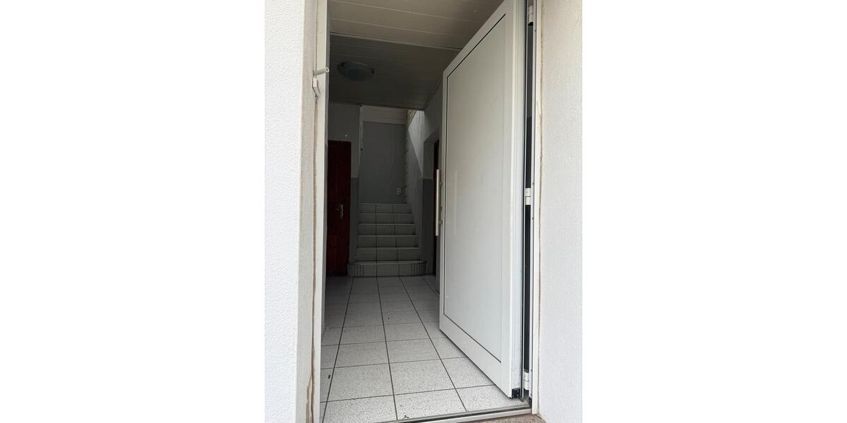 Einfamilienhaus Bexbach - 7 Zimmer, 140 m&sup2;, 136.000&euro; | Angebot:24397424