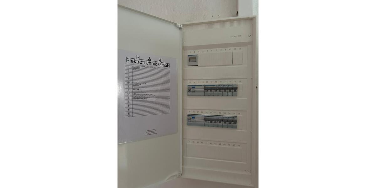 Etagenwohnung Saarbrücken Brebach-Fechingen - 4 Zimmer, 85 m&sup2;, 650&euro; | Angebot:25150577