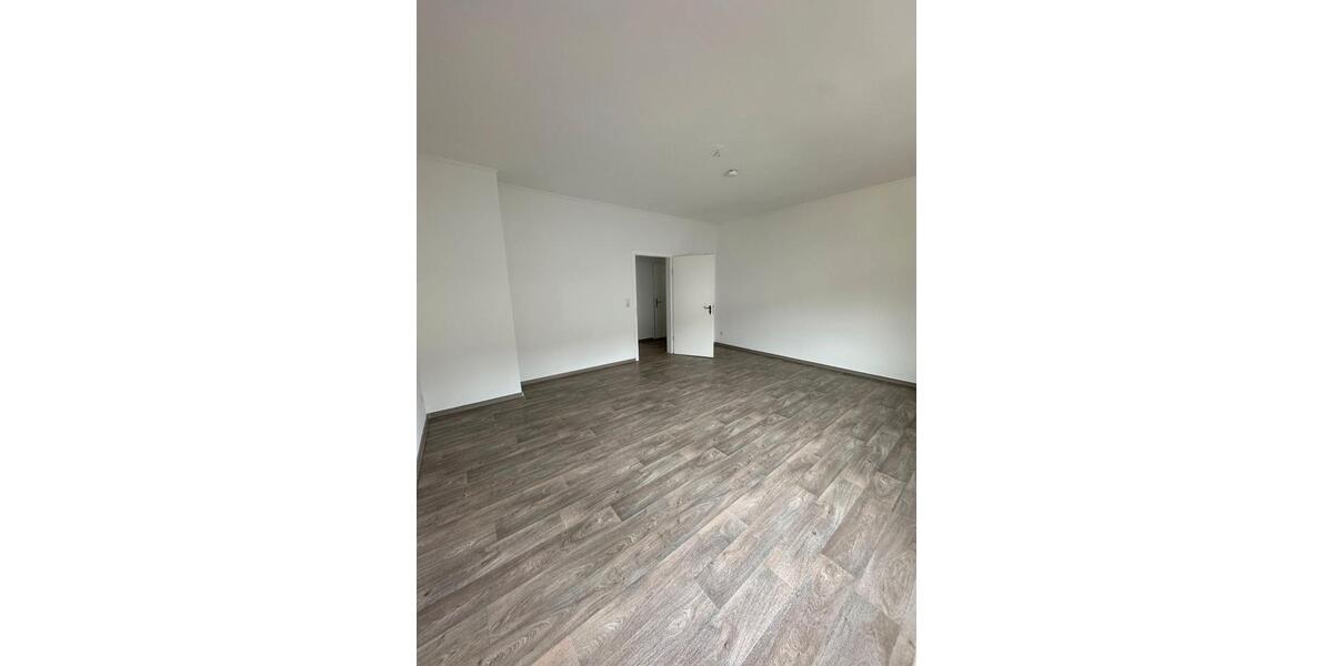 Etagenwohnung Saarbrücken Neue Bremm - 3 Zimmer, 75 m&sup2;, 600&euro; | Angebot:26662954