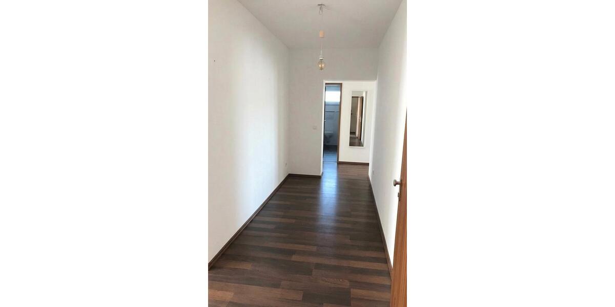 Etagenwohnung Saarbrücken Eschberg - 2 Zimmer, 78 m&sup2;, 750&euro; | Angebot:26597473