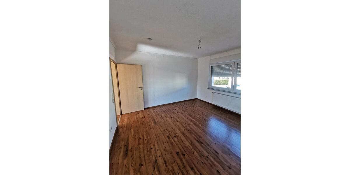 Erdgeschoßwohnung Heusweiler - 3 Zimmer, 83 m&sup2;, 799&euro; | Angebot:25836693