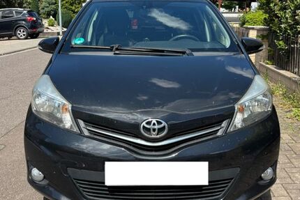 Toyota Yaris 146.000 km 5.700 &euro; Homburg 66424