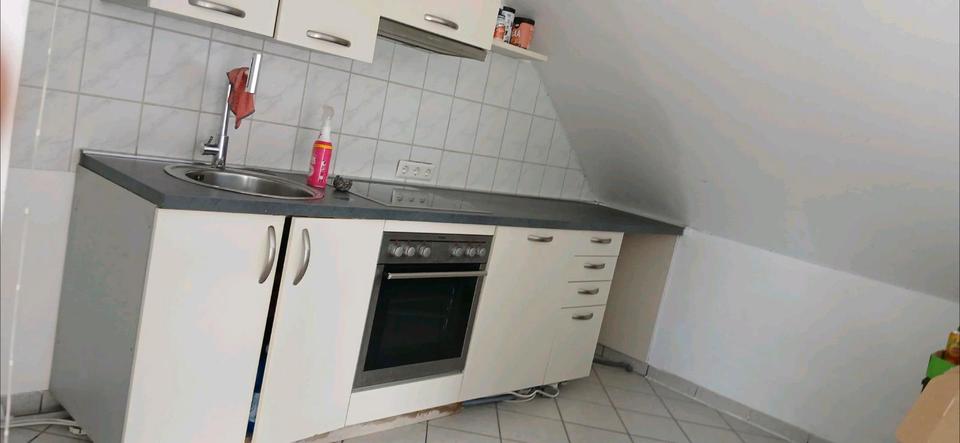 Dachgeschoßwohnung Saarbrücken Bübingen - 3 Zimmer, 90 m&sup2;, 1.000&euro; | Angebot:25907070