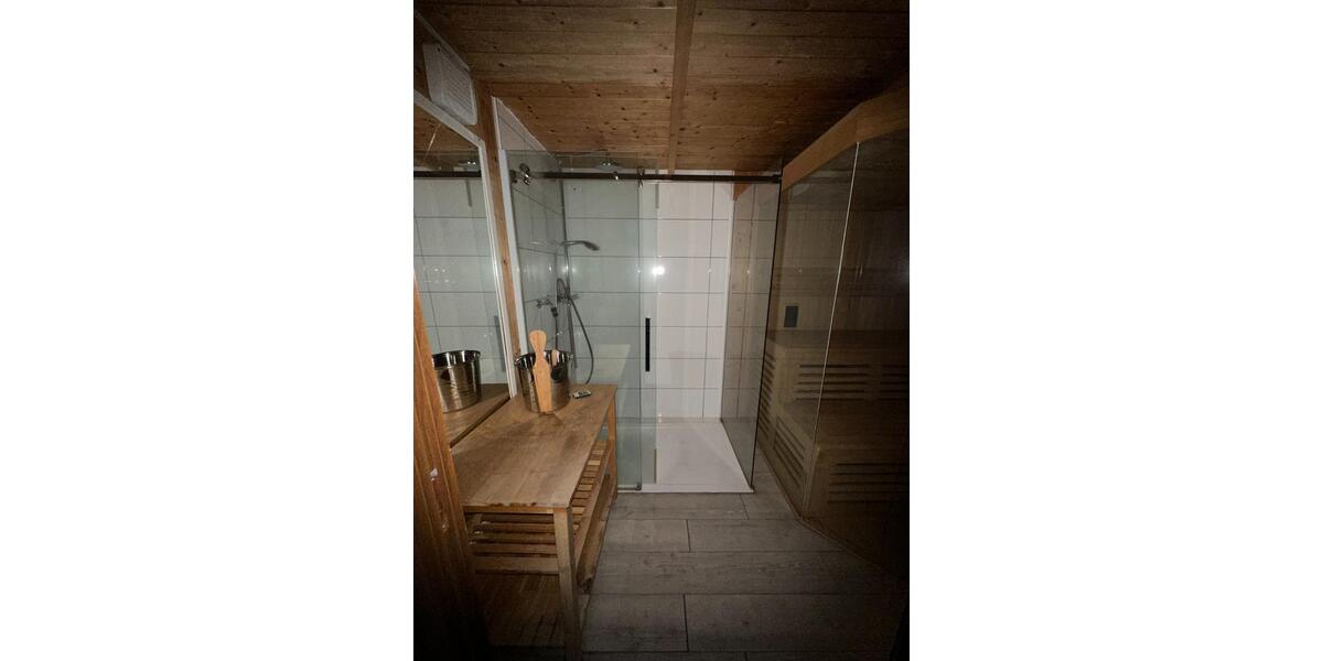 Doppelhaushälfte Püttlingen - 4 Zimmer, 230 m&sup2;, 1.930&euro; | Angebot:24895523