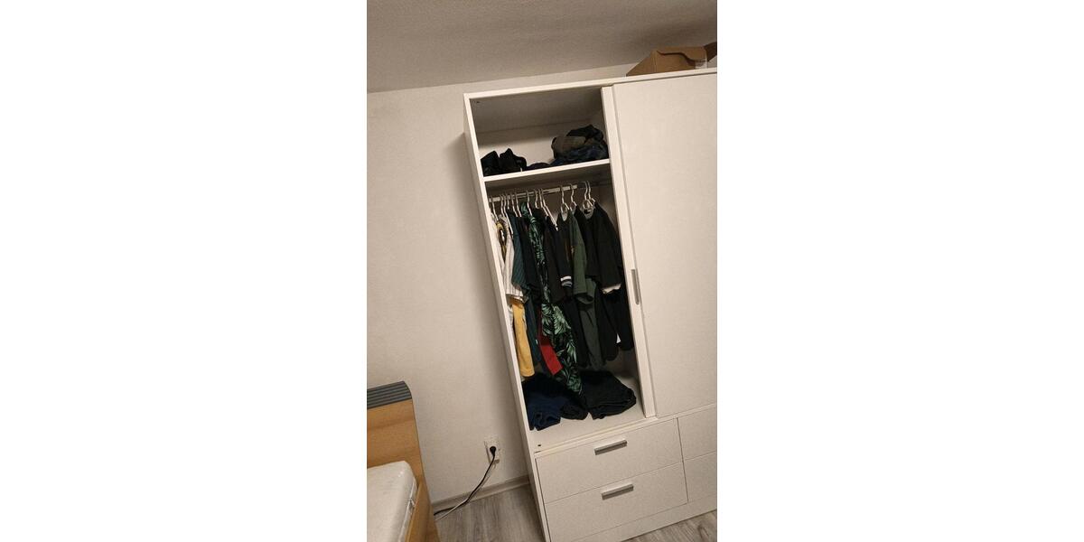 Dachgeschoßwohnung Sulzbach (Saar) - 1 Zimmer, 40 m&sup2;, 600&euro; | Angebot:25895216