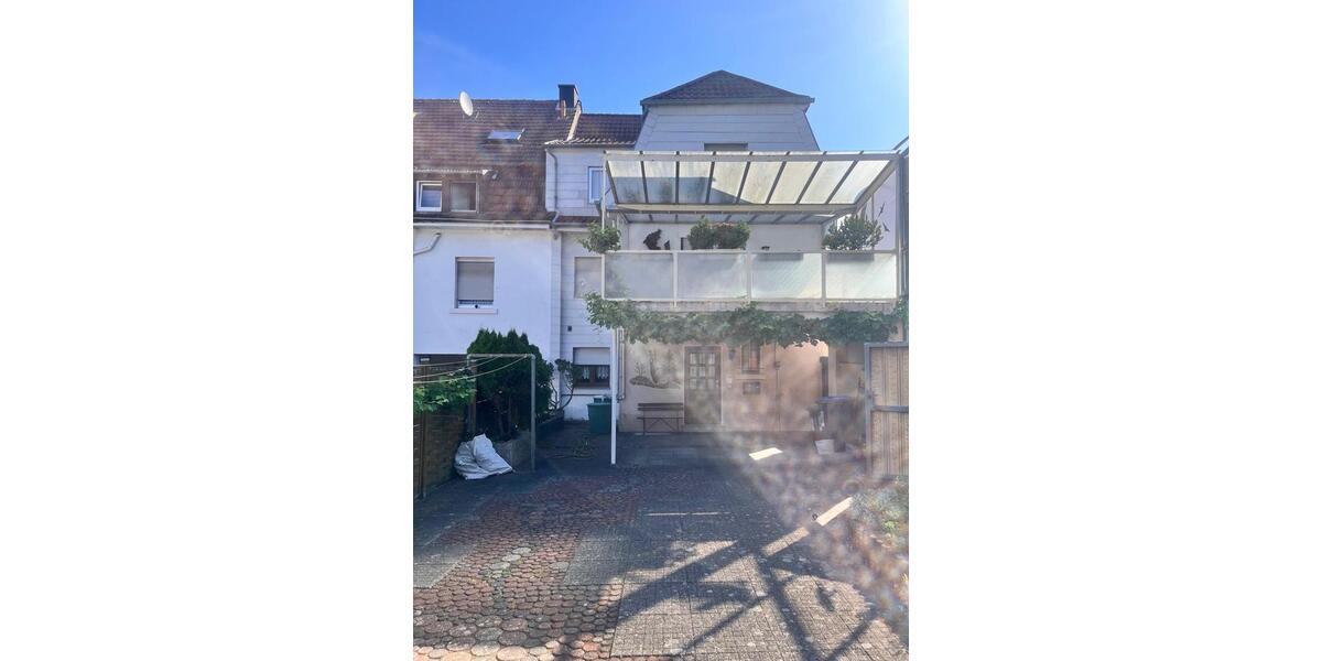 Einfamilienhaus Sankt Ingbert - 9 Zimmer, 219 m&sup2;, 285.000&euro; | Angebot:26992219